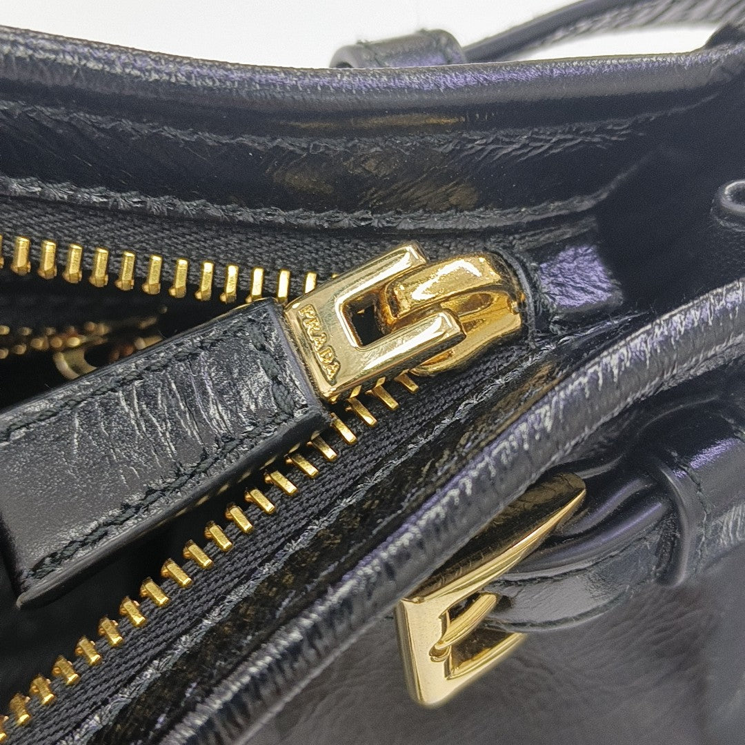 Bonnie Medium Calfskin Black