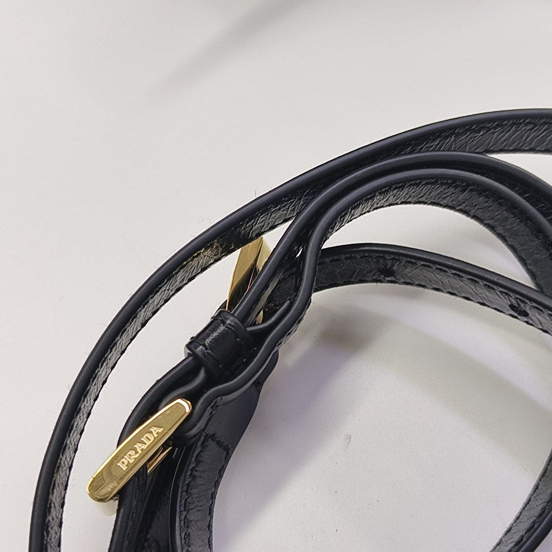 Bonnie Medium Calfskin Black