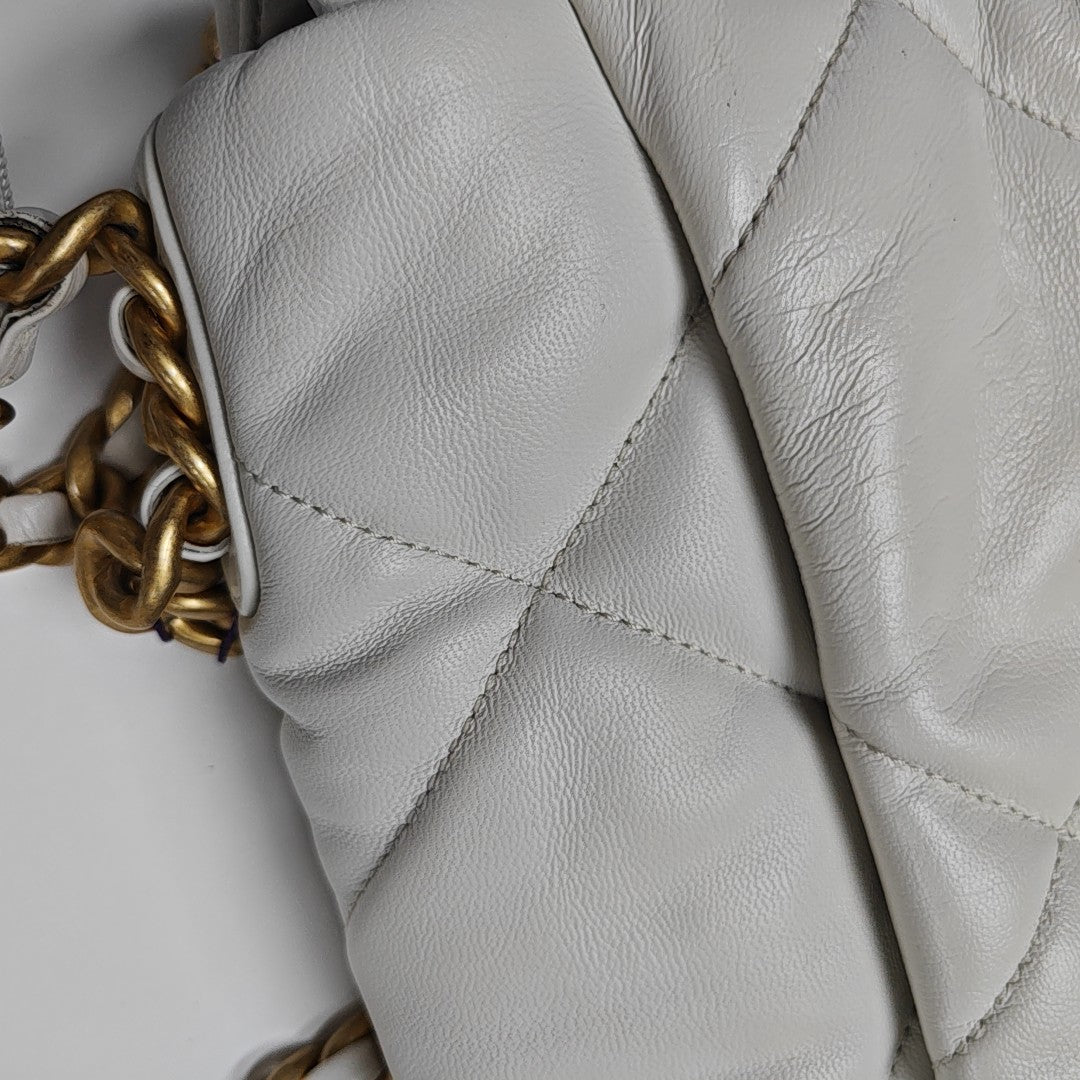 CHANEL 19 Small Quilted Lambskin White