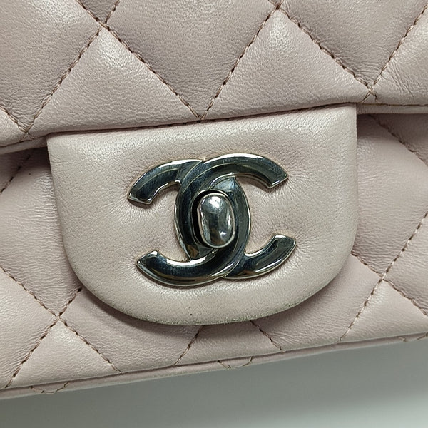 CLASSIC FLAP Mini Quilted Lambskin Pink