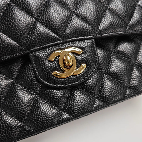 CLASSIC FLAP Small Quilted Grained Calfskin Black