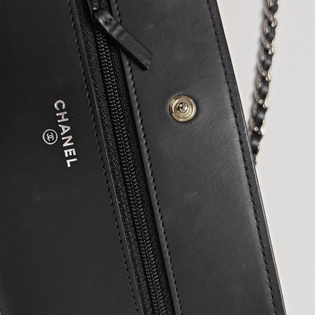 WOC Quilted Patent Leather Black