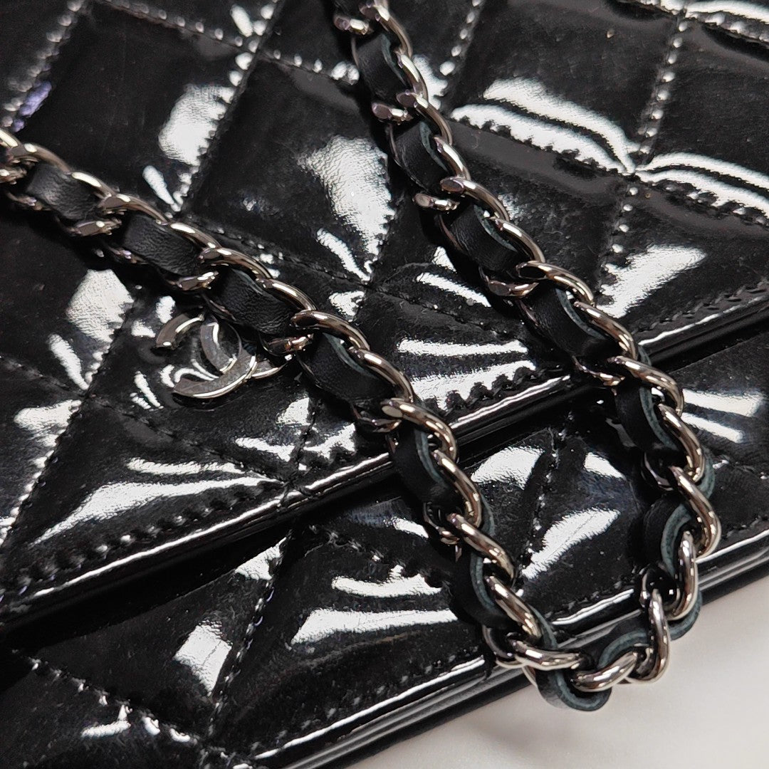 WOC Quilted Patent Leather Black