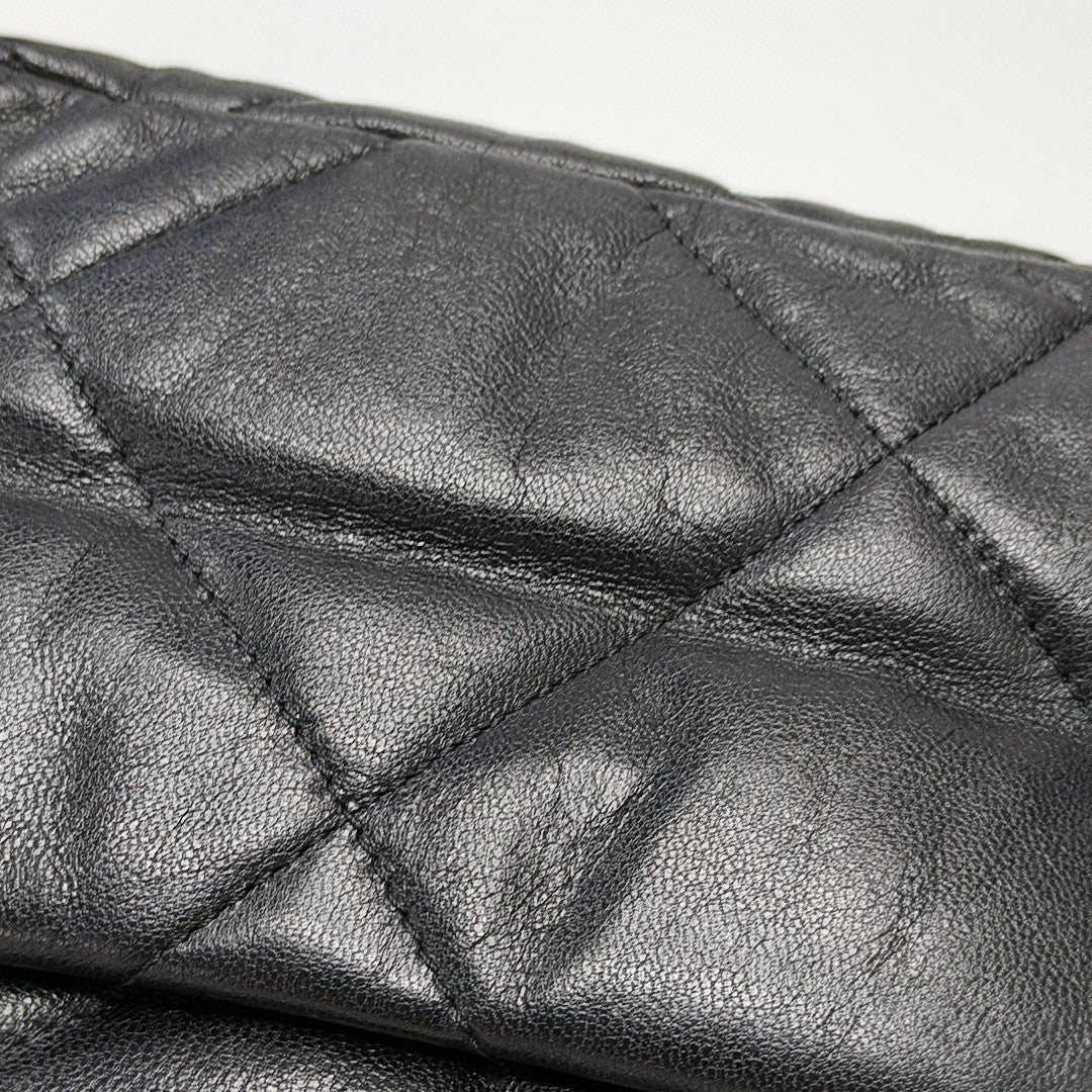 CHANEL 19 Quilted Lambskin Black