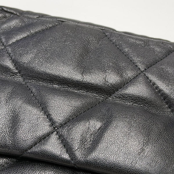 CHANEL 19 Quilted Lambskin Black