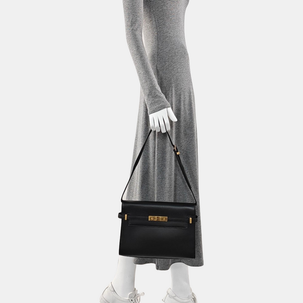 MANHATTAN Medium Calfskin Black