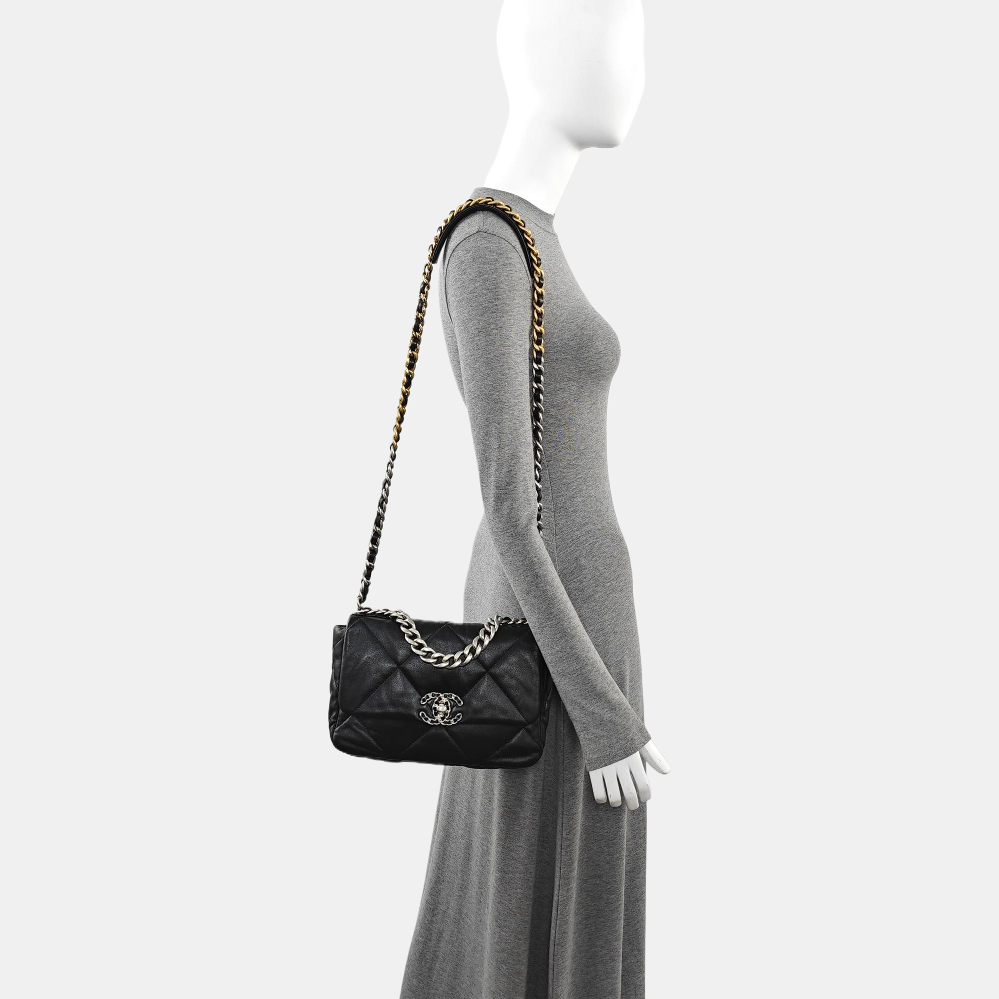 CHANEL 19 Small Quilted Lambskin Black