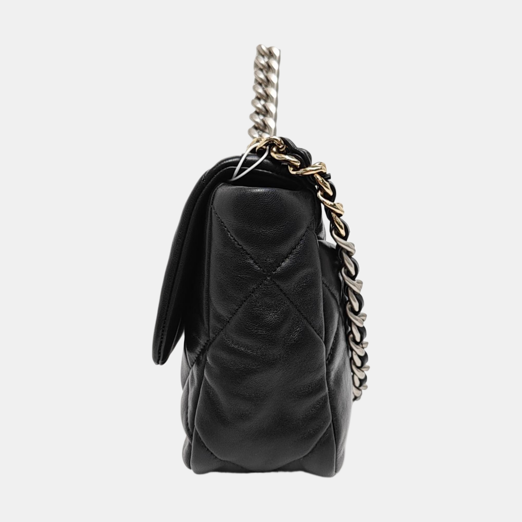 CHANEL 19 Small Quilted Lambskin Black
