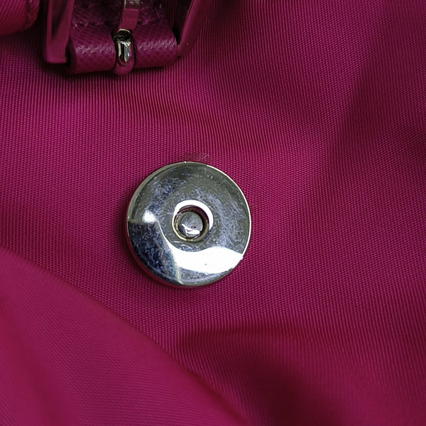 Vela Small Nylon Red