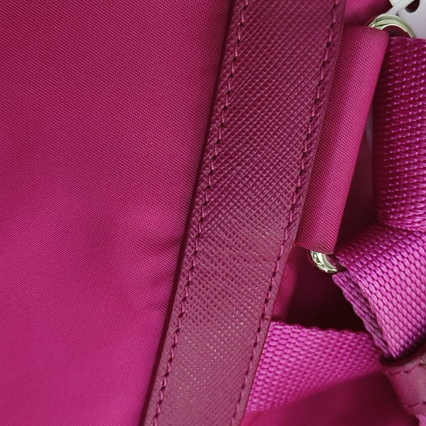 Vela Small Nylon Red