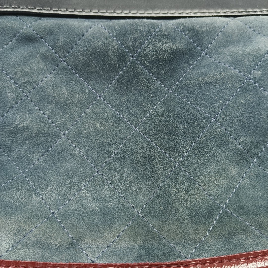 GABRIELLE Medium Quilted Suede Blue
