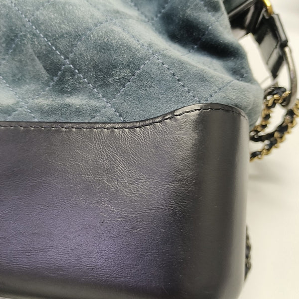 GABRIELLE Medium Quilted Suede Blue
