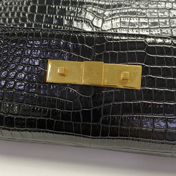 MANHATTAN Medium Calfskin Black