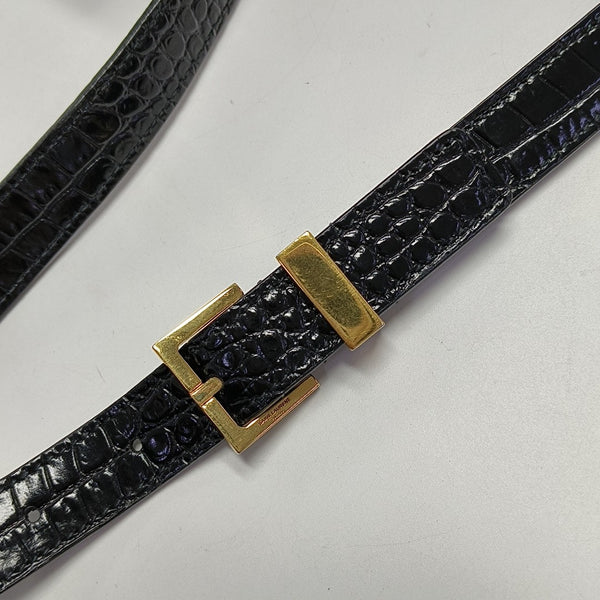 MANHATTAN Medium Calfskin Black