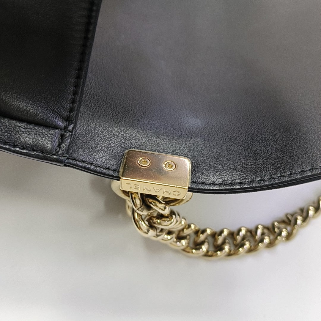 BOY CHANEL Small Quilted Calfskin Black