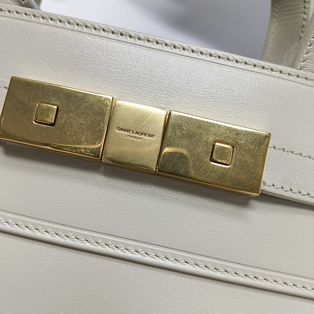 MANHATTAN Nano Calfskin White
