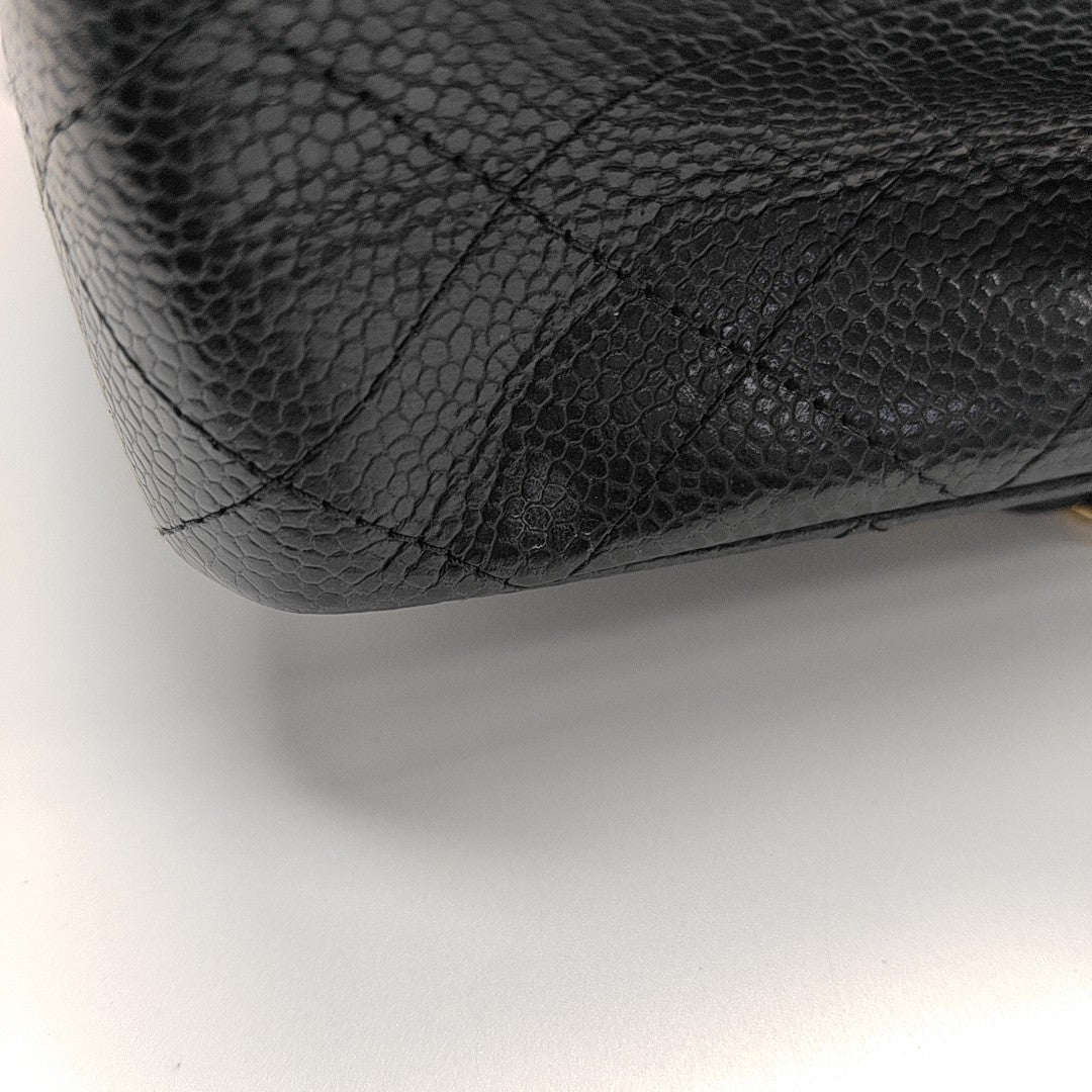 CLASSIC FLAP Medium Quilted Grained Calfskin Black