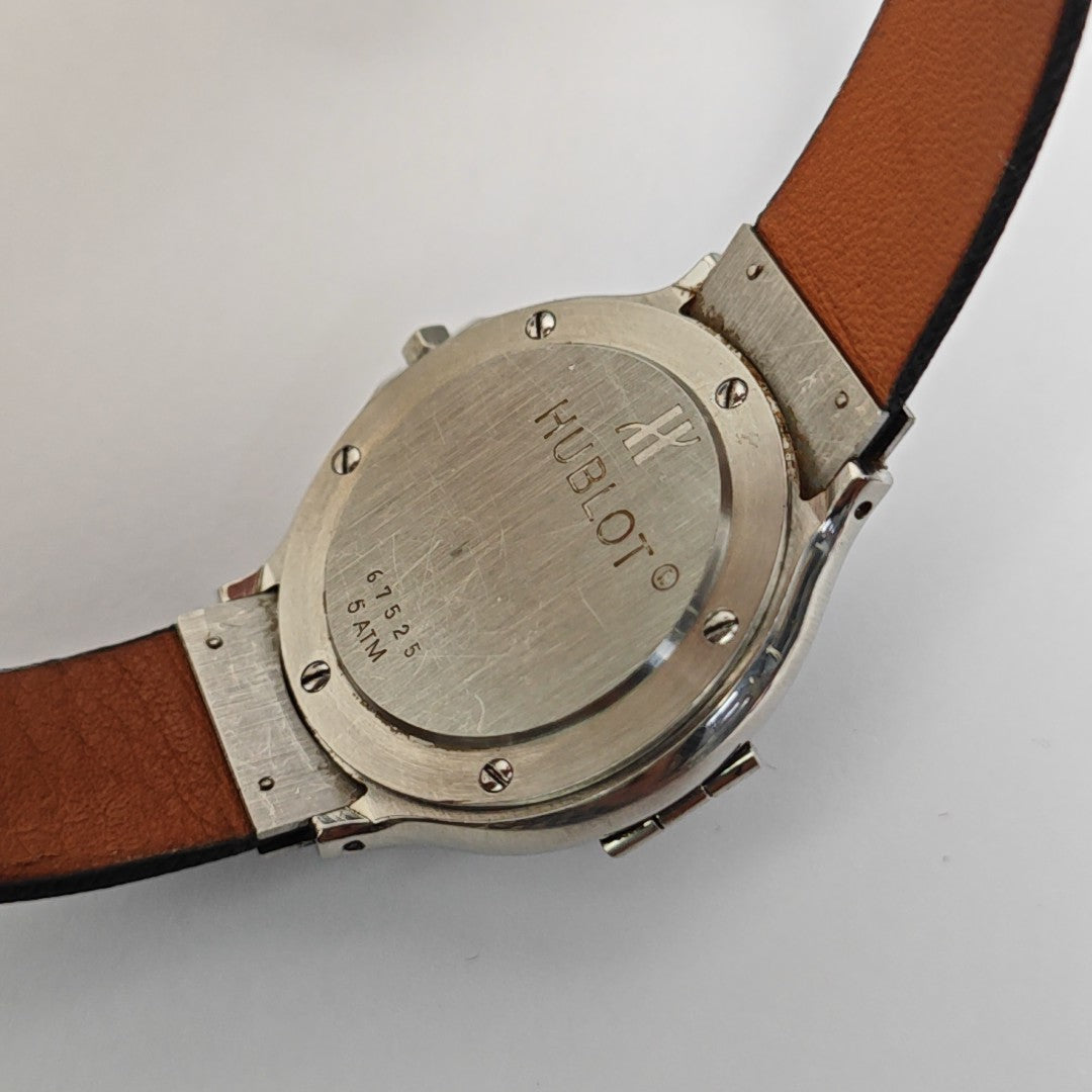 31.5mm Black Quartz Watch