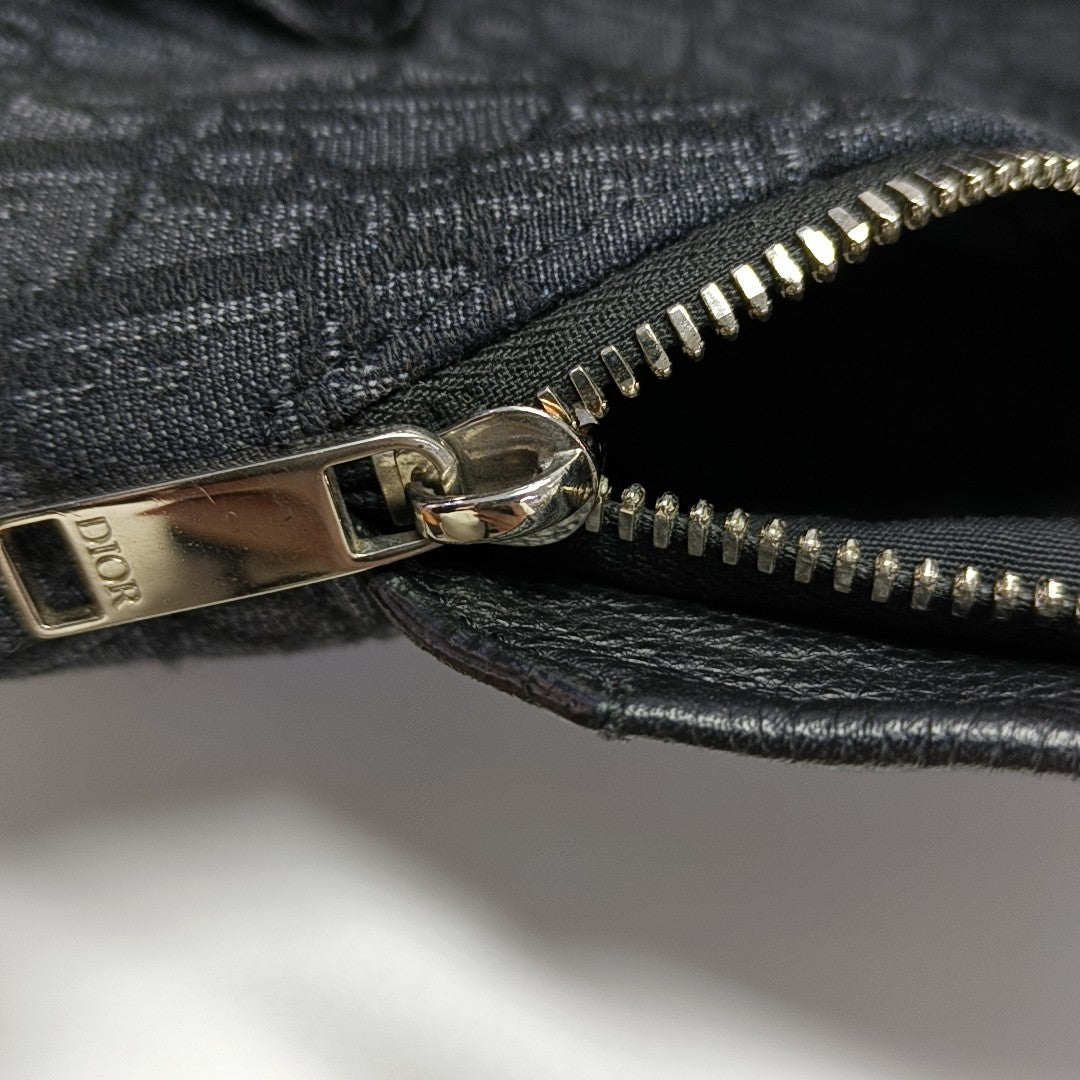 Rider Oblique Canvas Black