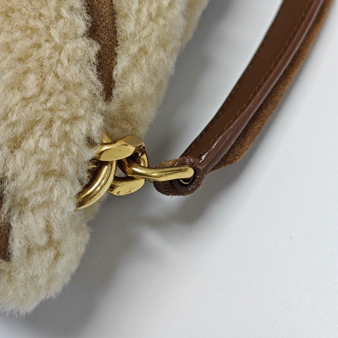 COLLEGE Medium Chevron Suede Brown