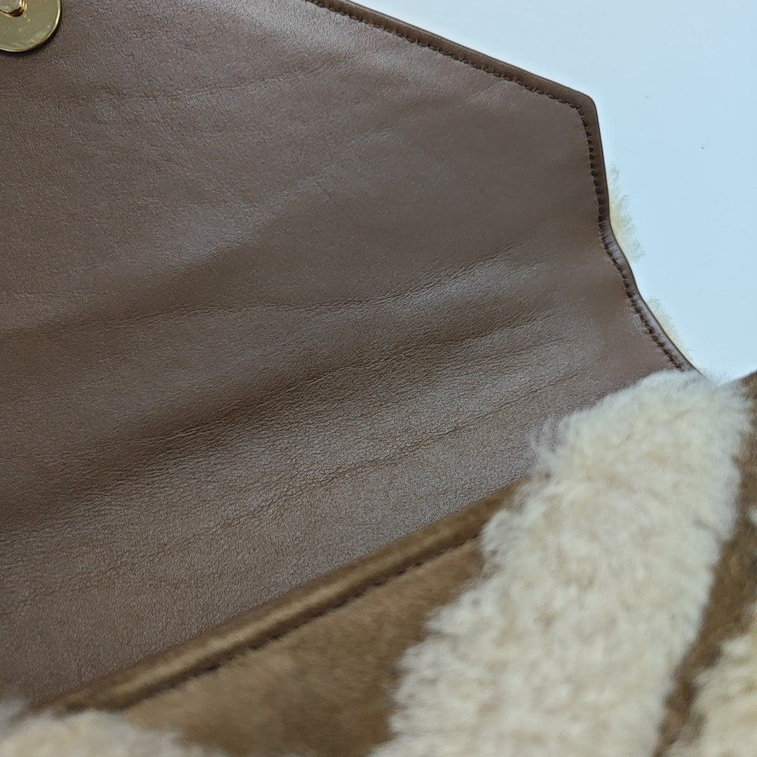COLLEGE Medium Chevron Suede Brown