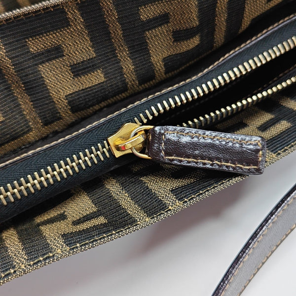 Canvas Shoulder Bag Brown