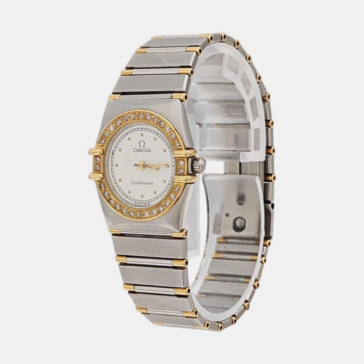 22.5mm White Quartz Watch