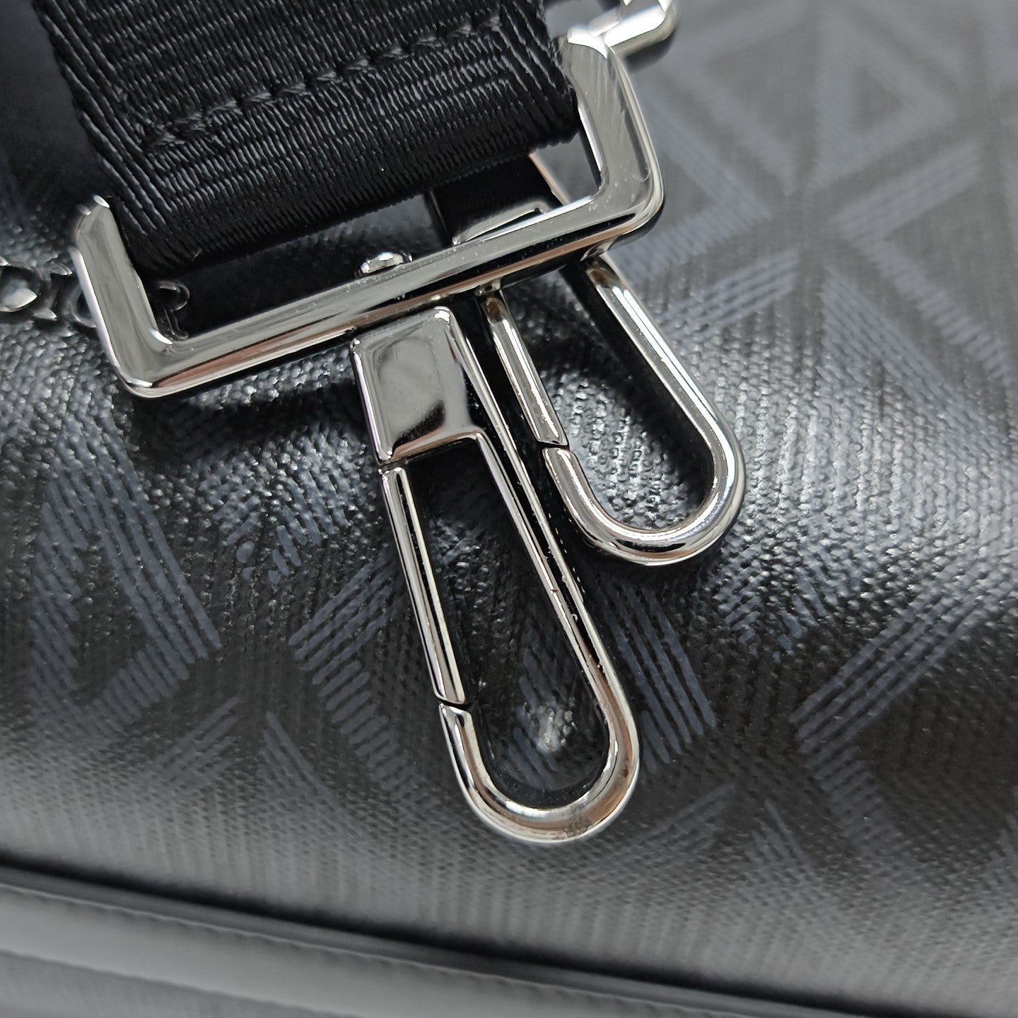 Lingot Coated Canvas Black