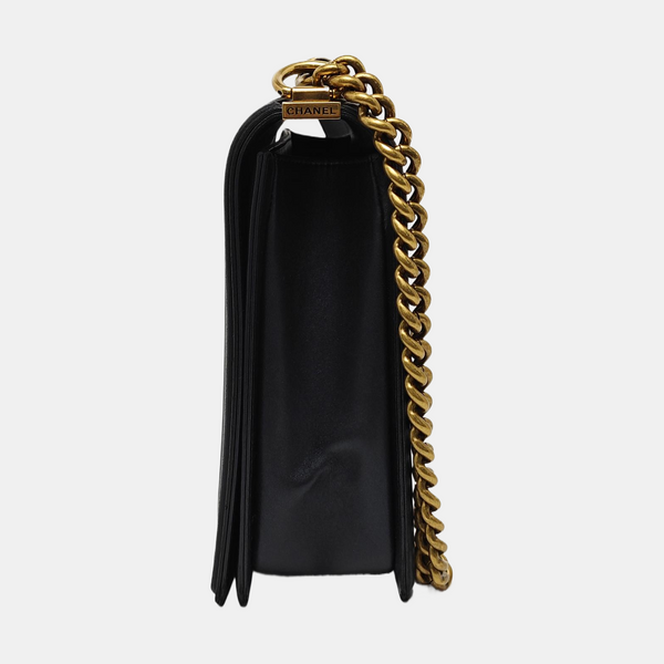 BOY CHANEL Extra Large Quilted Lambskin Black