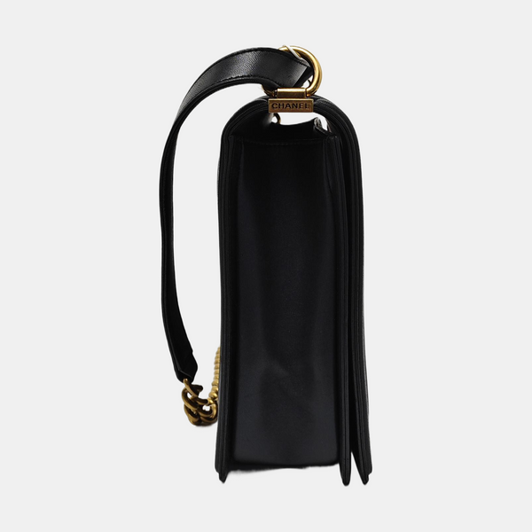 BOY CHANEL Extra Large Quilted Lambskin Black