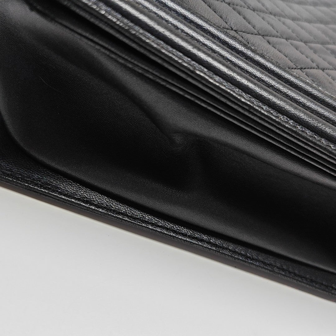 BOY CHANEL Extra Large Quilted Lambskin Black