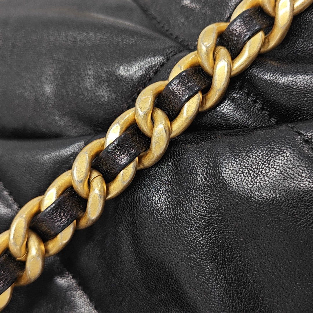 CHANEL 19 Small Quilted Lambskin Black
