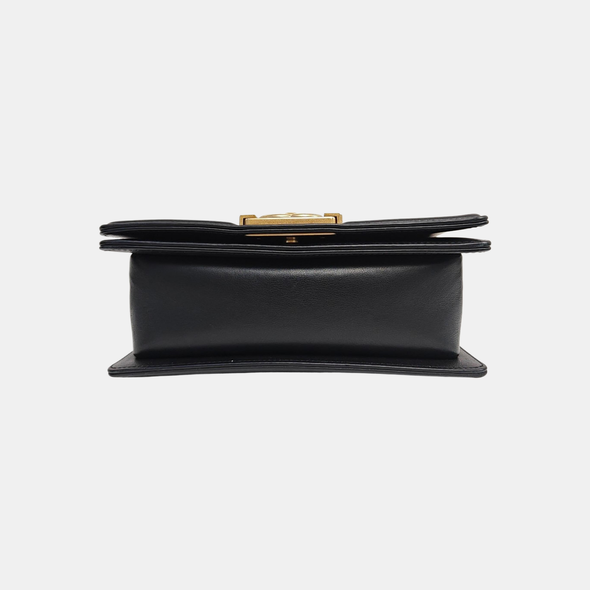 BOY CHANEL Small Chevron Calfskin Black