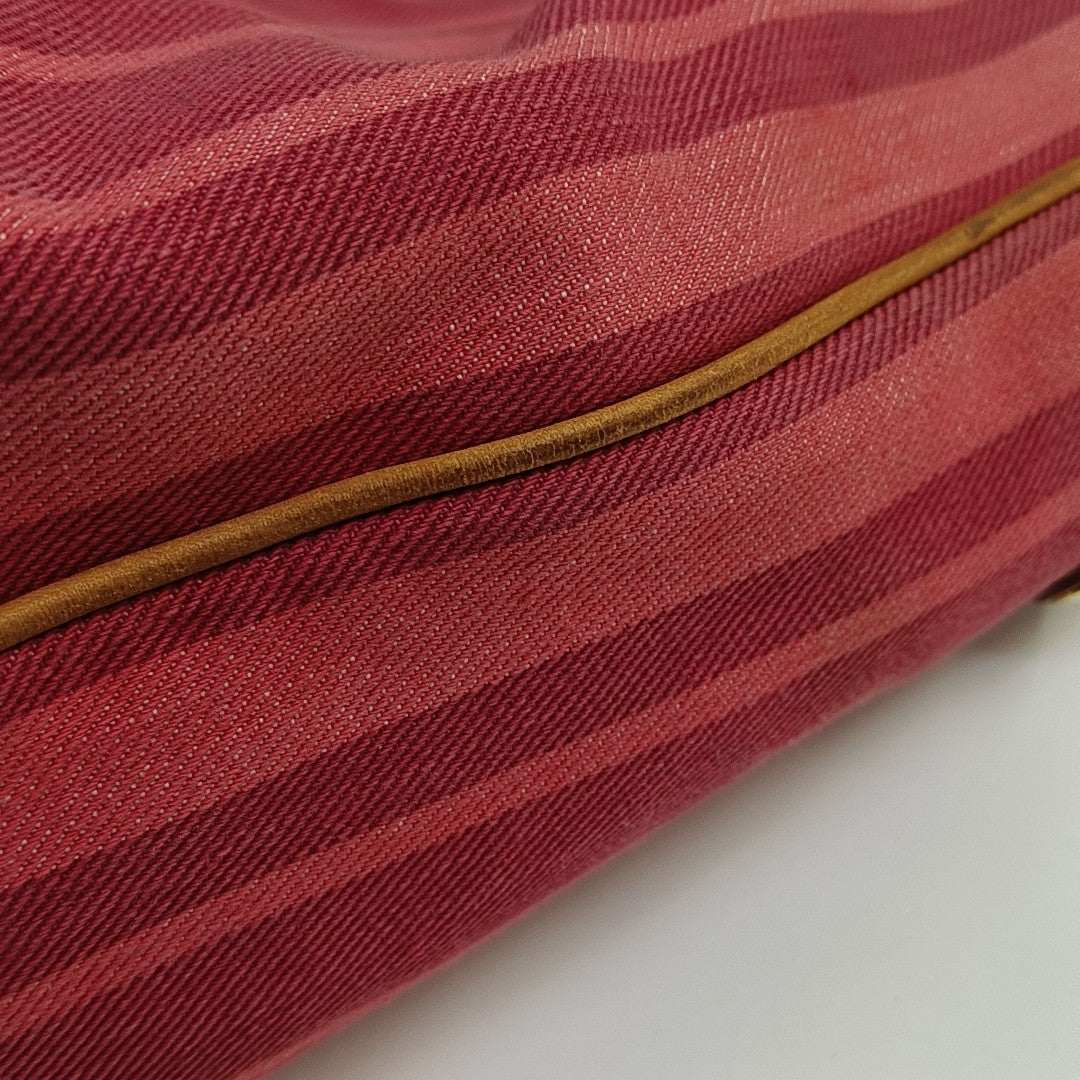 Canvas Red
