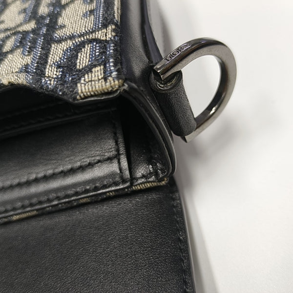 Lock Oblique Canvas Beige