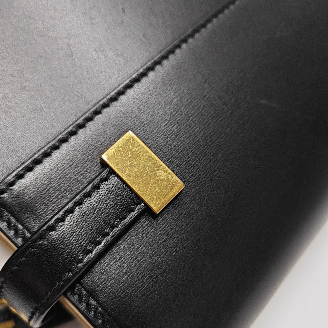MANHATTAN Small Calfskin Beige