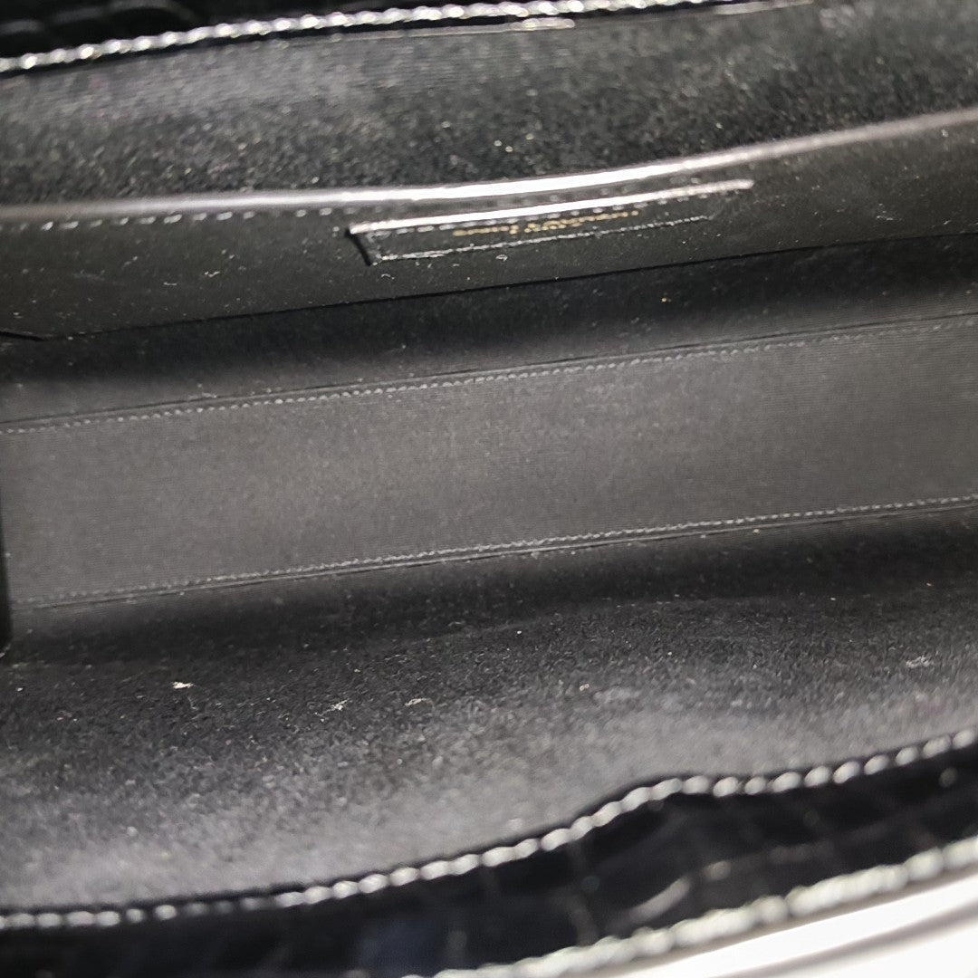 MANHATTAN Medium Calfskin Black