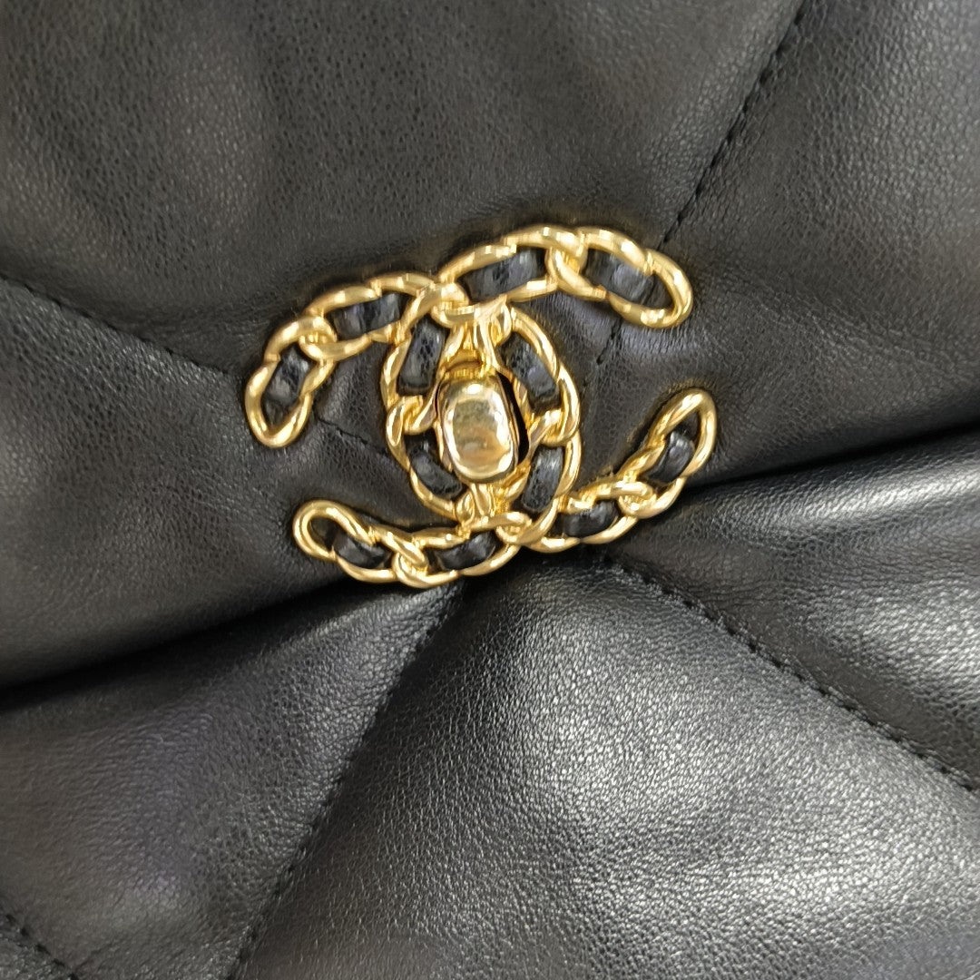 CHANEL 19 Large Quilted Lambskin Black