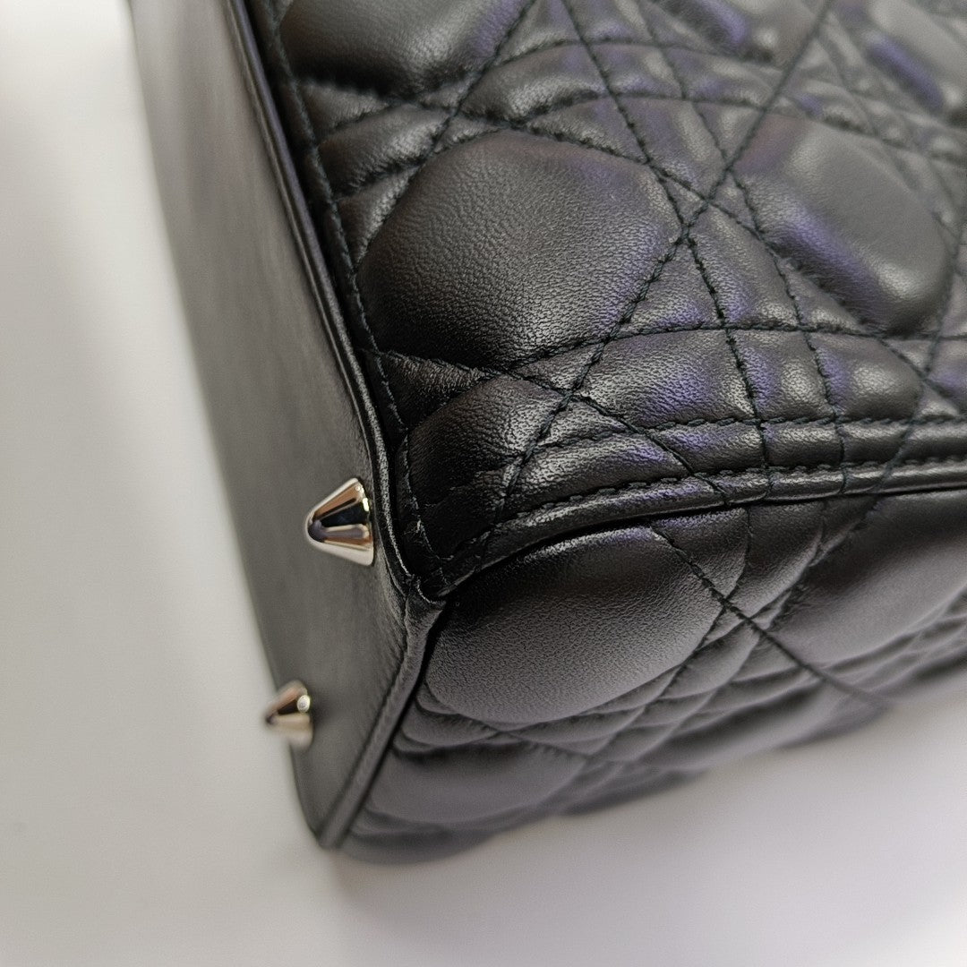 Lady Dior Medium Cannage Lambskin Black