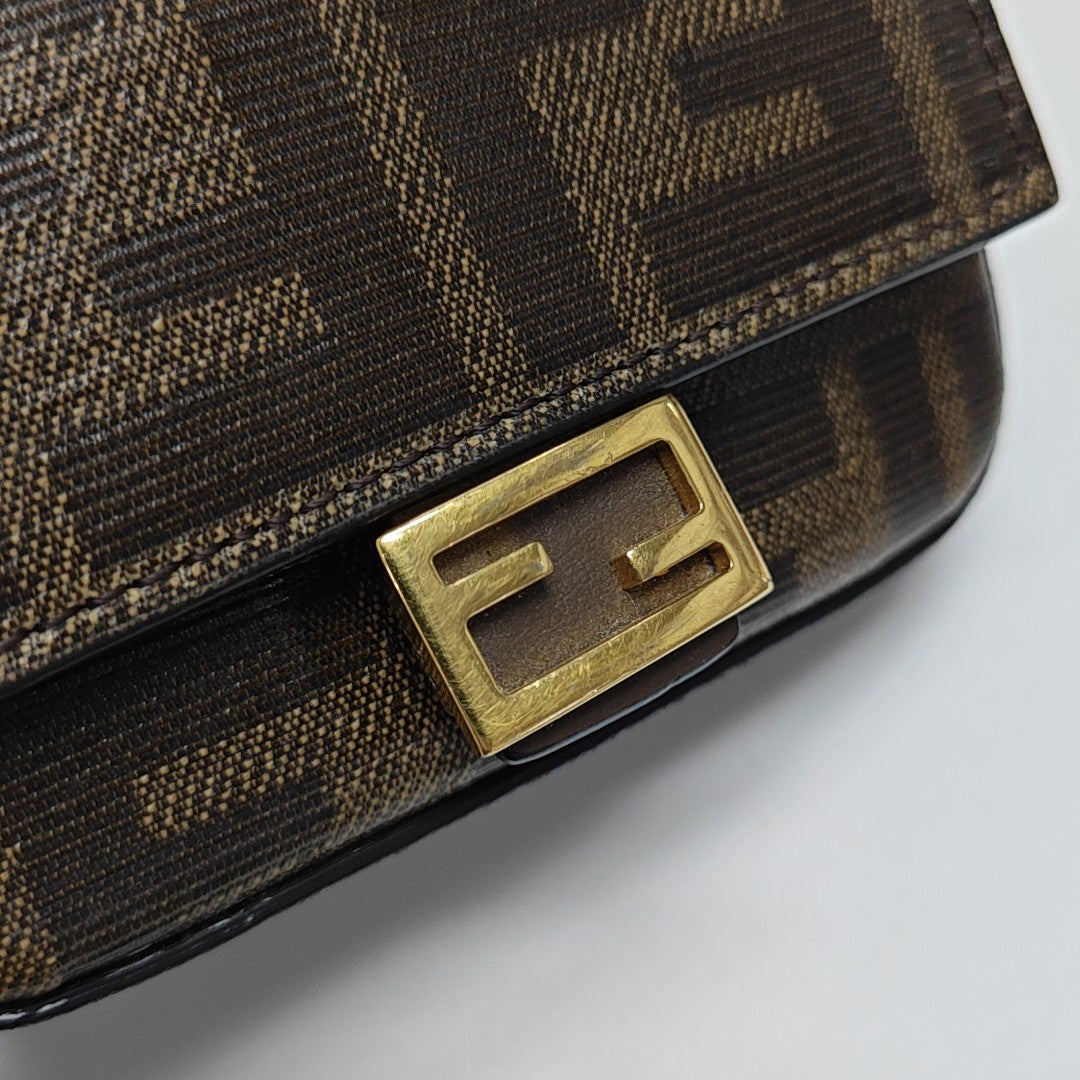 Baguette Nano Coated Canvas Brown