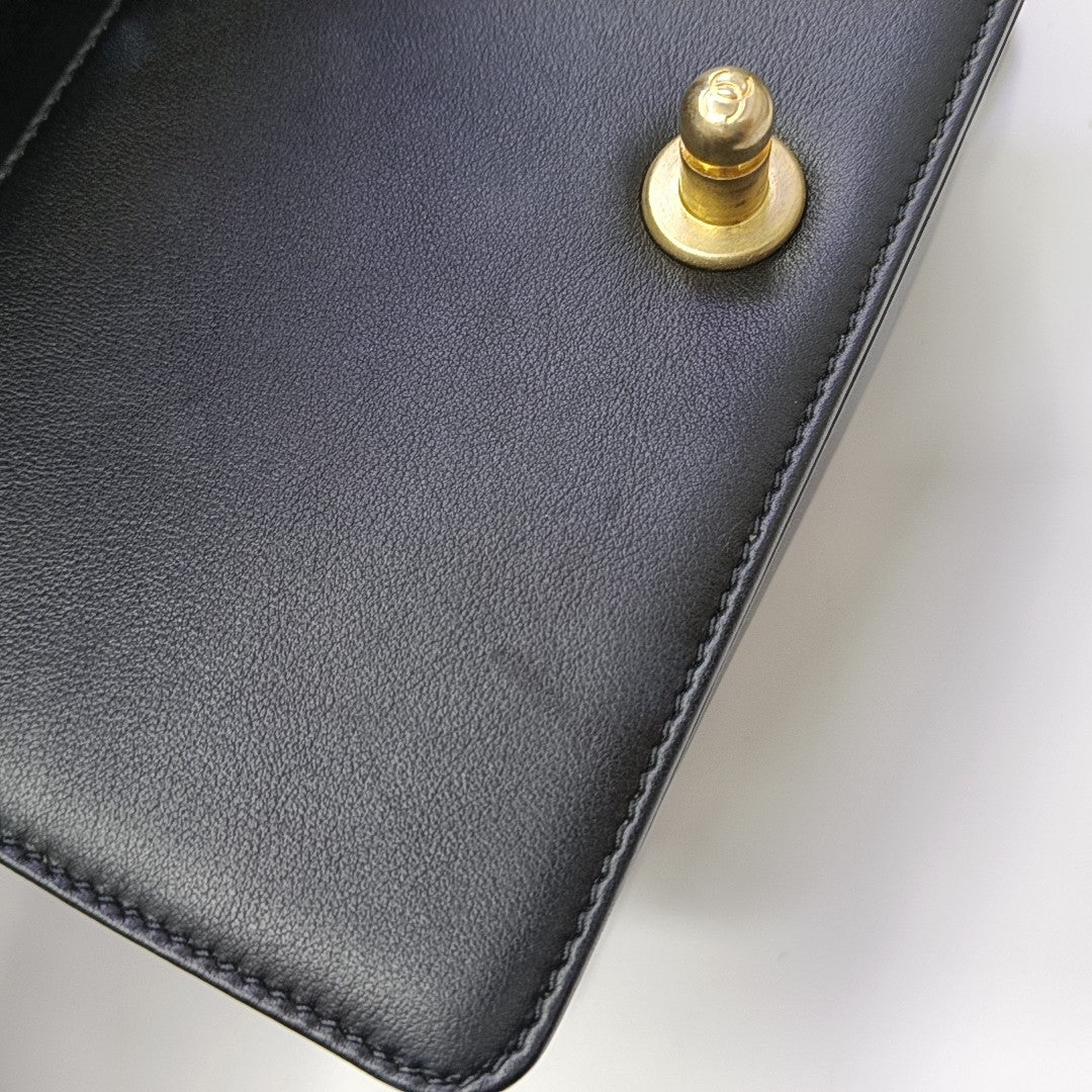 BOY CHANEL Small Quilted Calfskin Black