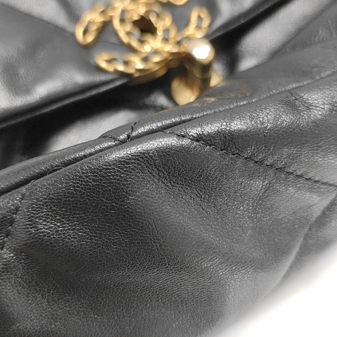 CHANEL 19 Small Quilted Lambskin Black