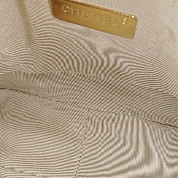 CHANEL 19 Small Quilted Lambskin White