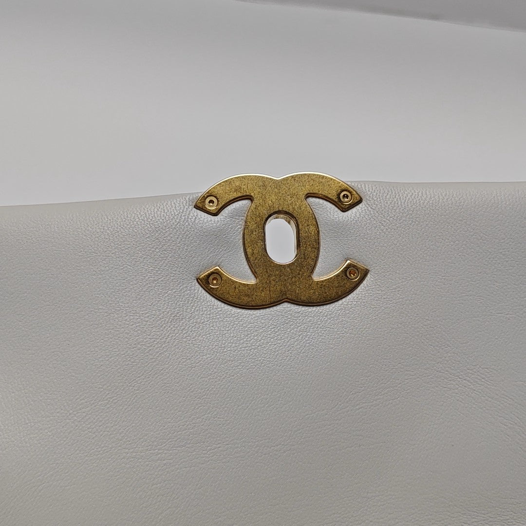 CHANEL 19 Small Quilted Lambskin White