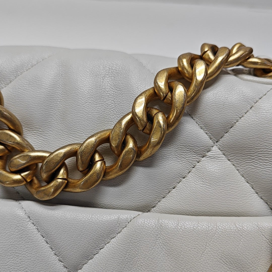 CHANEL 19 Small Quilted Lambskin White
