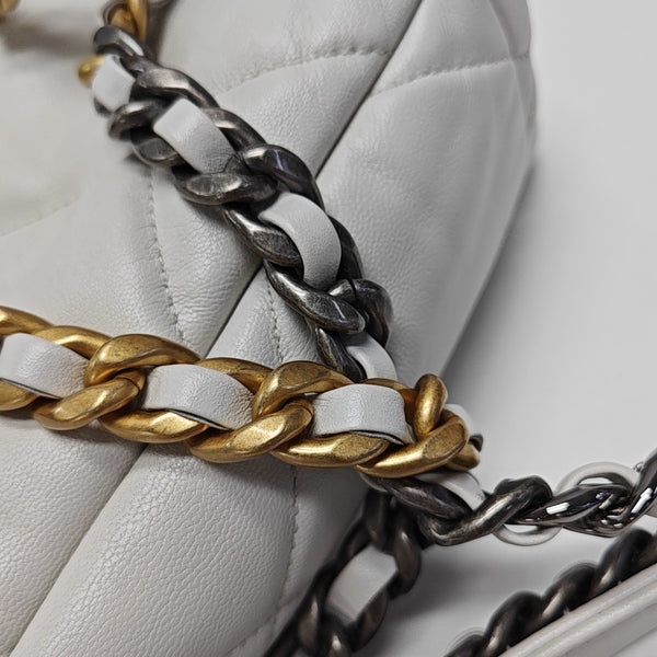 CHANEL 19 Small Quilted Lambskin White