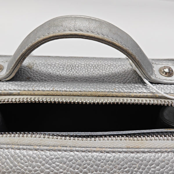 FILIGREE Small Quilted Grained Calfskin Silver