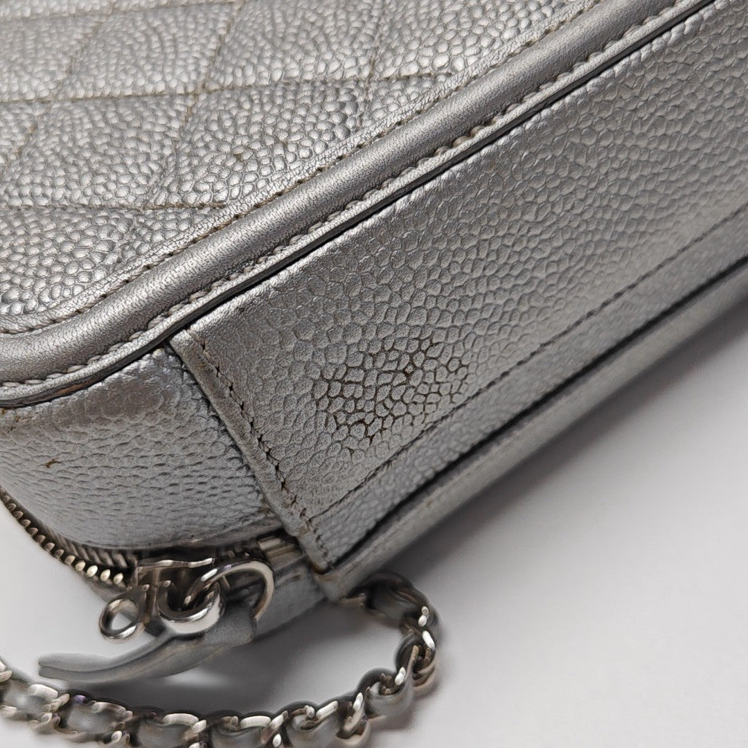 FILIGREE Small Quilted Grained Calfskin Silver