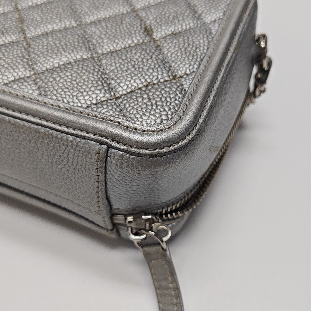 FILIGREE Small Quilted Grained Calfskin Silver