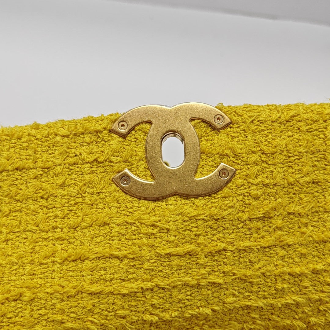 CHANEL 19 Small Quilted Yellow